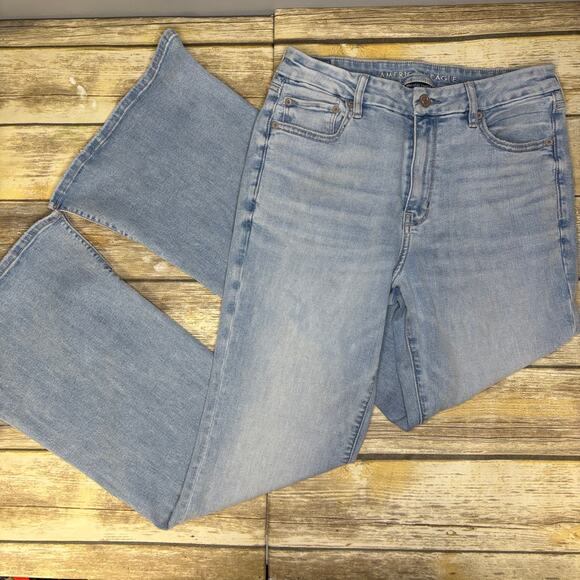 American Eagle Light Wash Curvy Super High Rise Stretch Flare Jeans Womens Sz 10 - Picture 1 of 12